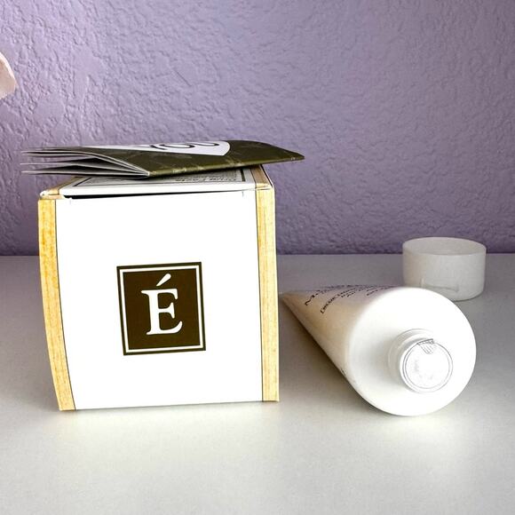 New! EMINENCE Organic Lilikoi Daily Defense Moisturizer SPF 40, 60ml/2oz - Picture 4 of 6